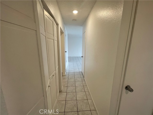 25141 Silent Creek Road, Moreno Valley CA: https://media.crmls.org/medias/04f70dc3-6821-4a2a-9e34-18c0b50c7ec1.jpg