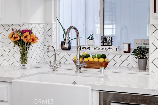 2304 Elm Avenue, Manhattan Beach, California 90266, 5 Bedrooms Bedrooms, ,4 BathroomsBathrooms,Residential,Sold,Elm,SB21197598