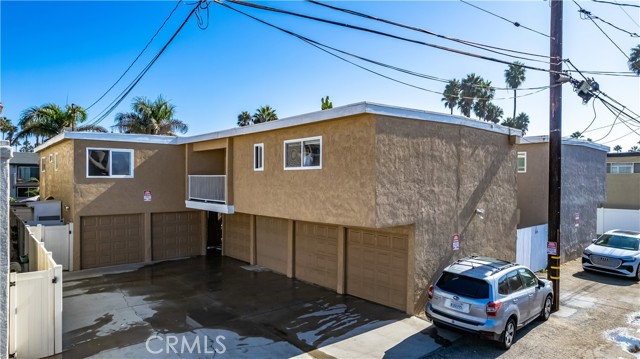 Detail Gallery Image 30 of 44 For 209 13th St #D,  Huntington Beach,  CA 92648 - 2 Beds | 2 Baths