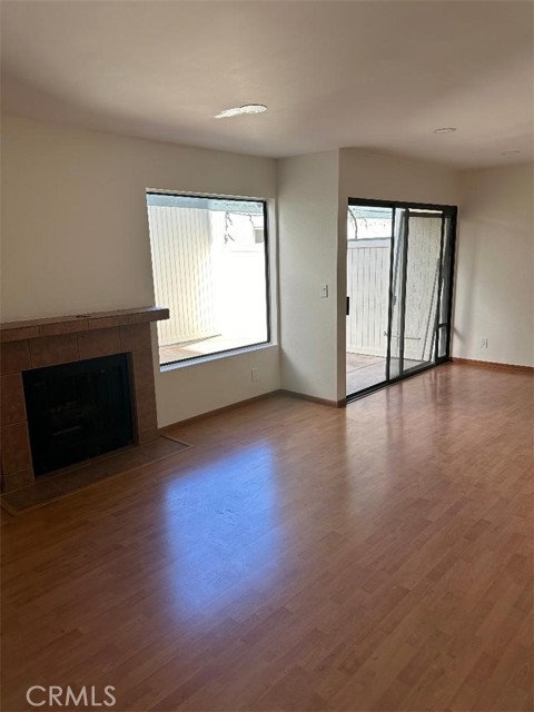 10475 Newhome Avenue, Sunland CA: https://media.crmls.org/medias/04f81146-c6ed-4f78-bc35-9b3b1f917568.jpg