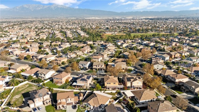 Detail Gallery Image 7 of 63 For 6936 Estonian, Corona,  CA 92880 - 4 Beds | 2/1 Baths