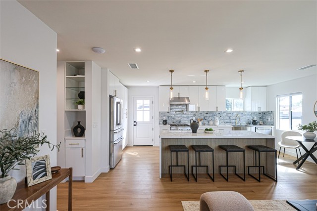 Detail Gallery Image 3 of 48 For 2700 183rd, Redondo Beach,  CA 90278 - 3 Beds | 2 Baths