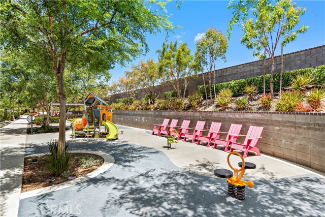 92 Majeza Court, Rancho Mission Viejo CA: https://media.crmls.org/medias/04fbd0cf-0e4a-43c5-8b31-135543966463.jpg