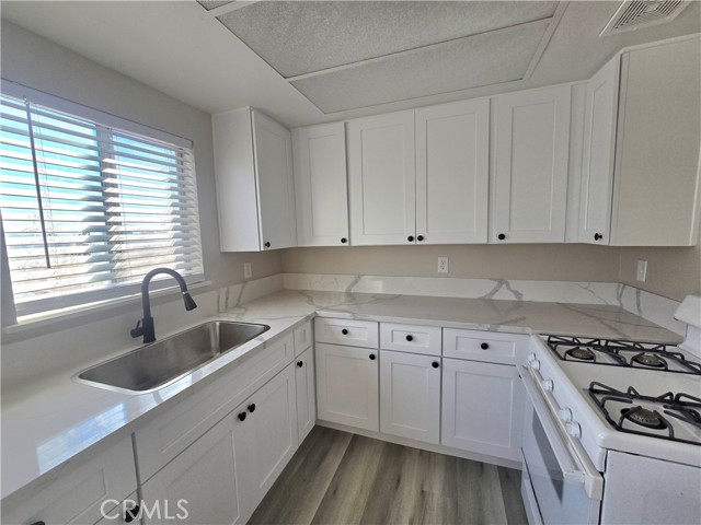2350 Osbun Road, San Bernardino CA: https://media.crmls.org/medias/04fbd260-f129-4728-809b-ad7e9d813f59.jpg