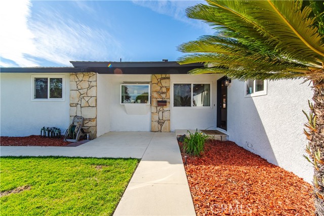 630 Shady Ln, Placentia CA: https://media.crmls.org/medias/04fbed5f-2d8d-4dcf-98a1-ed2955e55b9c.jpg