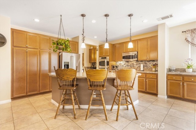 19247 Mountain Shadow Lane, Perris CA: https://media.crmls.org/medias/04fc694c-aac5-4715-b282-f1bb68c93686.jpg