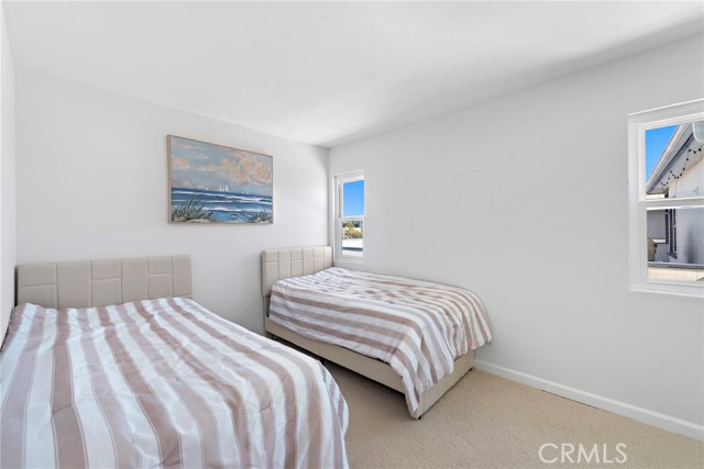 1707 W Balboa Boulevard, Newport Beach CA: https://media.crmls.org/medias/04fc760e-5387-493f-854f-a2405df02e11.jpg