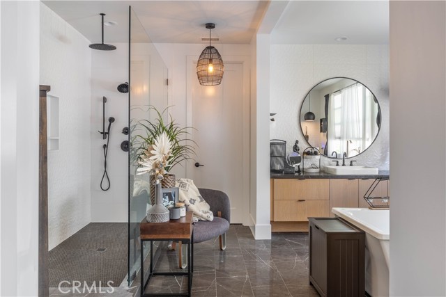 Detail Gallery Image 35 of 71 For 18806 Winnwood, Santa Ana,  CA 92705 - 4 Beds | 4 Baths