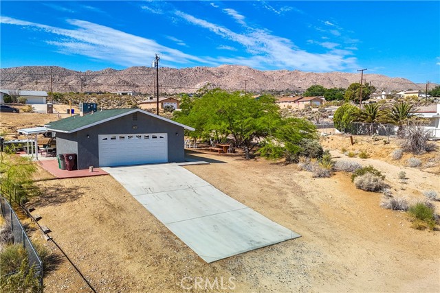 Detail Gallery Image 8 of 54 For 61609 Adobe Dr, Joshua Tree,  CA 92252 - 3 Beds | 2 Baths