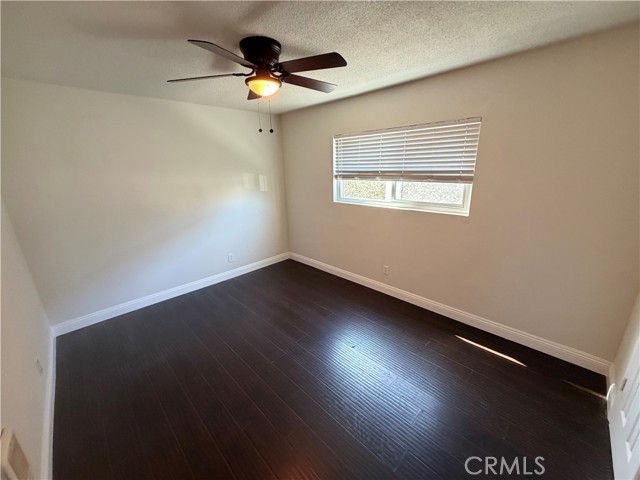 Detail Gallery Image 15 of 18 For 2530 Carmona, Los Angeles,  CA 90016 - 3 Beds | 1 Baths