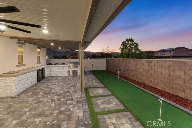 Detail Gallery Image 35 of 41 For 29120 Tanoak, Lake Elsinore,  CA 92530 - 4 Beds | 2/1 Baths