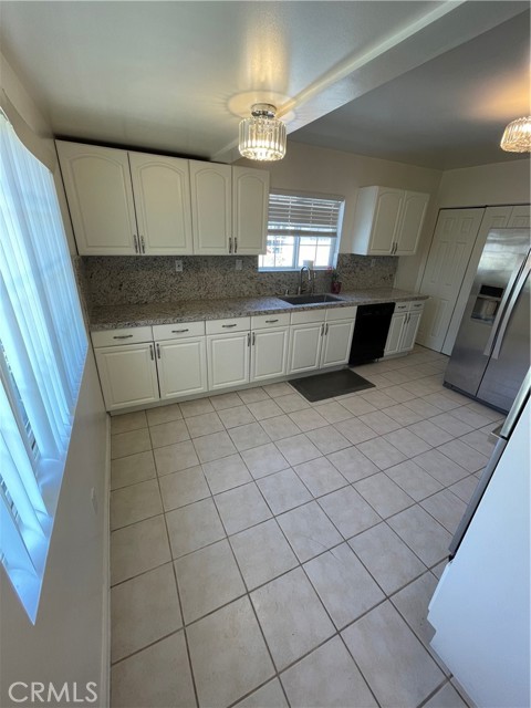 Detail Gallery Image 45 of 69 For 5118 Newcastle Ave, Encino,  CA 91316 - 3 Beds | 2 Baths