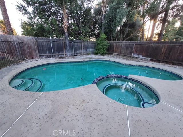 13611 Amanda Street, Fontana CA: https://media.crmls.org/medias/05002eba-1cf1-4c7d-8153-93443b585214.jpg