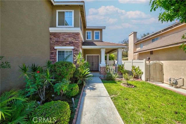 2061 S Sawgrass Court, La Habra CA: https://media.crmls.org/medias/05010798-1452-49fb-b890-be75baadef4d.jpg