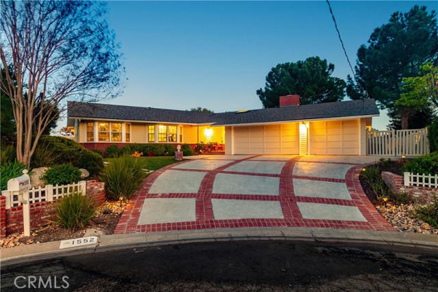 Detail Gallery Image 1 of 1 For 1552 Fairway Dr, Paso Robles,  CA 93446 - 3 Beds | 2 Baths