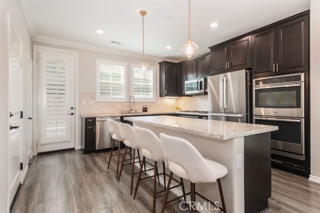 29048 N West Hills Drive, Valencia CA: https://media.crmls.org/medias/0501dd27-23f6-4158-a441-12b4836c0945.jpg
