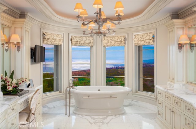 Detail Gallery Image 21 of 46 For 1 Shell Beach, Newport Coast,  CA 92657 - 6 Beds | 6/3 Baths