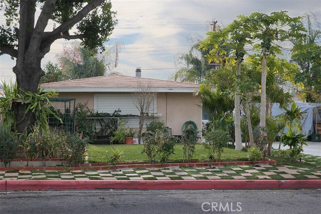 906 E Mauna Loa Ave, Azusa, CA 91702