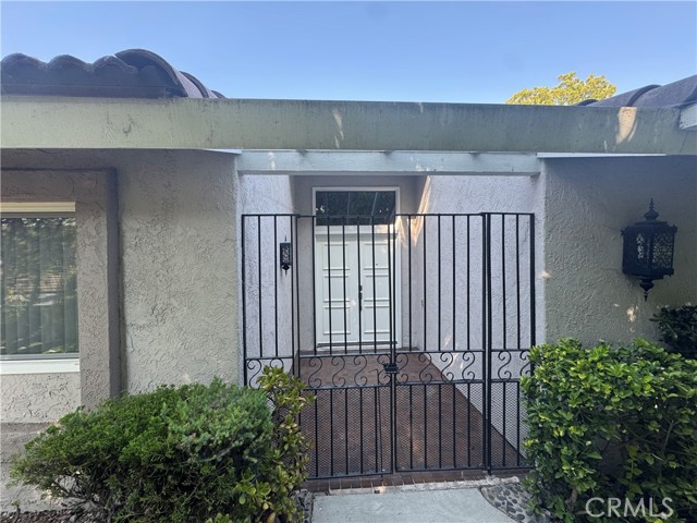 Detail Gallery Image 3 of 28 For 5260 Duenas, Laguna Woods,  CA 92637 - 3 Beds | 2 Baths