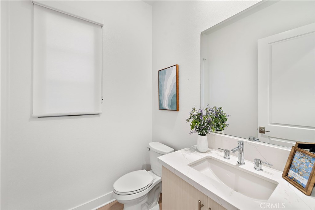 MLS #OC25183328 img 6