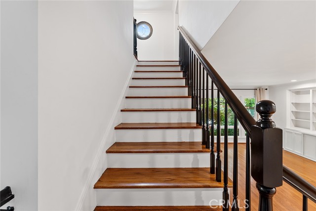11053 Strathmore Drive, Westwood - Century City CA: https://media.crmls.org/medias/0504e1da-ac07-48ac-91eb-c0f1568f6cc4.jpg