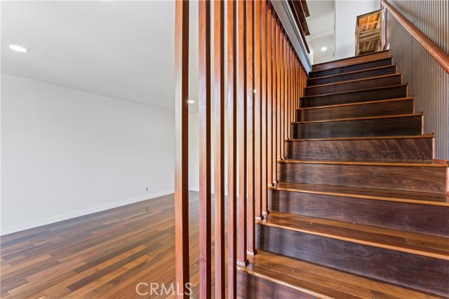 Detail Gallery Image 19 of 42 For 2820 Oak Point Dr, Los Angeles,  CA 90068 - 2 Beds | 1/1 Baths