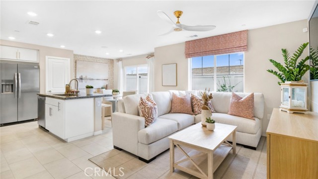 Detail Gallery Image 1 of 22 For 19279 Beech Grove St, Riverside,  CA 92507 - 3 Beds | 2/1 Baths
