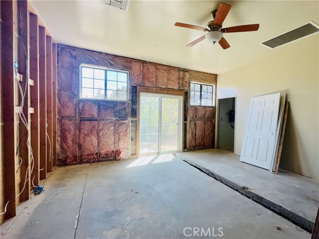 10500 Steinhoff Road, Frazier Park CA: https://media.crmls.org/medias/0506d624-81cb-485c-9356-6d6a9f883254.jpg