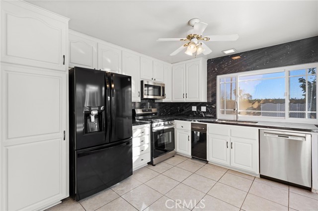 Detail Gallery Image 21 of 26 For 26602 Lira Cir, Mission Viejo,  CA 92691 - 3 Beds | 2 Baths