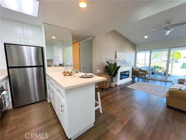 1533 Merion Way, M2-26D, Seal Beach CA: https://media.crmls.org/medias/050734a3-1083-4eb3-adf0-ecfbcead794e.jpg