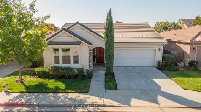 Detail Gallery Image 1 of 39 For 3552 Hampton Way, Clovis,  CA 93619 - 3 Beds | 2 Baths