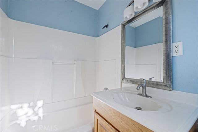 Detail Gallery Image 17 of 21 For 8544 Noble Ave, North Hills,  CA 91343 - 3 Beds | 2 Baths