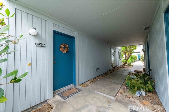 1363 San Simeon Court, Ventura CA: https://media.crmls.org/medias/05093640-d45b-41f8-b49f-140c84c6be51.jpg