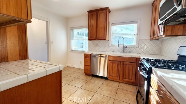 25714 Crest Road, Torrance, California 90505, 3 Bedrooms Bedrooms, ,2 BathroomsBathrooms,Residential Lease,For Rent,Crest,SB26086809