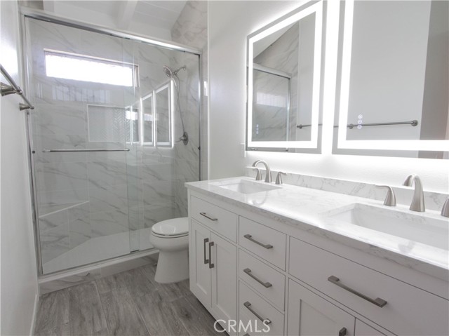 835 Amigos Way, Newport Beach CA: https://media.crmls.org/medias/0509dc4f-fbba-4de4-9c74-a12454733687.jpg