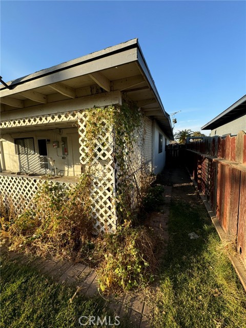 Detail Gallery Image 19 of 23 For 931 Redwood Dr, Bakersfield,  CA 93308 - 3 Beds | 2 Baths