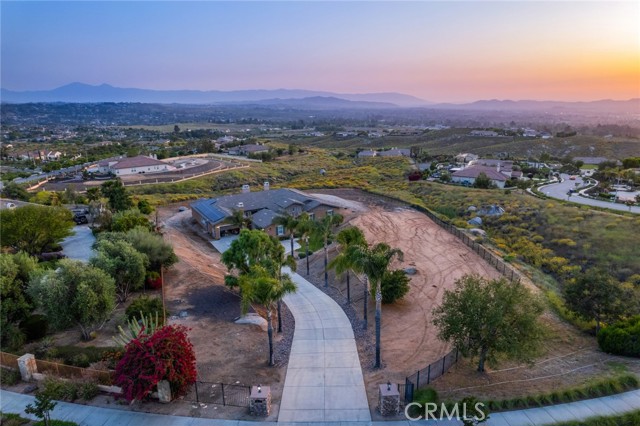 Detail Gallery Image 38 of 40 For 650 Crystal Mountain Cir, Riverside,  CA 92506 - 4 Beds | 3/1 Baths