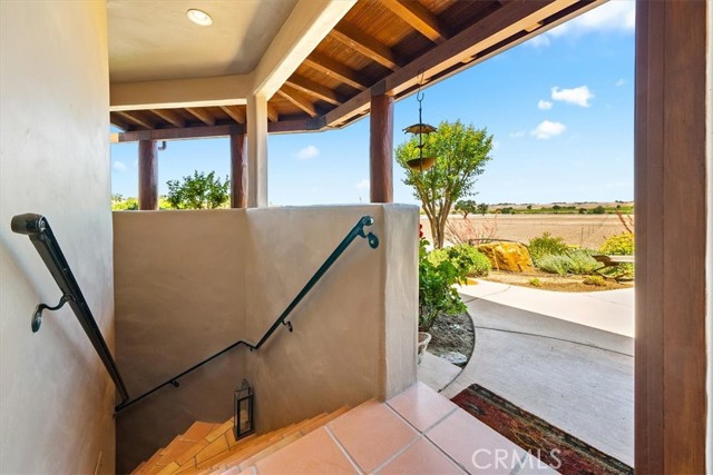 5085 Martingale Circle, San Miguel CA: https://media.crmls.org/medias/050afdcd-4830-42b5-a4bd-1ae7953af06b.jpg