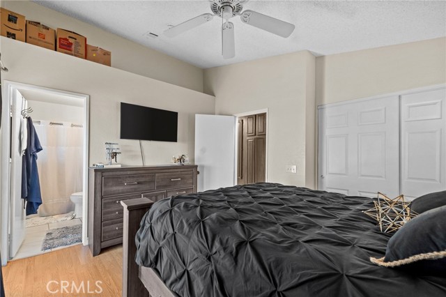 39427 Canyon Rim Circle, Temecula CA: https://media.crmls.org/medias/050b4e14-4b23-42b3-97e0-24fb9c746a10.jpg