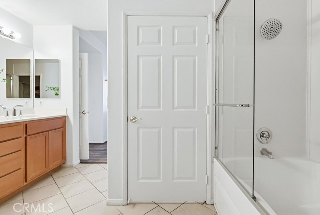 Image 21 of 75 For 13075 Pacific Promenade  115