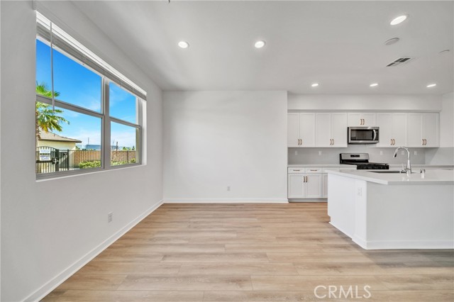 Detail Gallery Image 12 of 33 For 4200 E Bruma Paseo #113,  Ontario,  CA 91761 - 3 Beds | 2/1 Baths