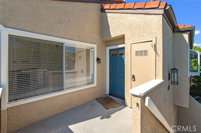 Detail Gallery Image 3 of 16 For 51 Stanford #82,  Irvine,  CA 92612 - 2 Beds | 2 Baths