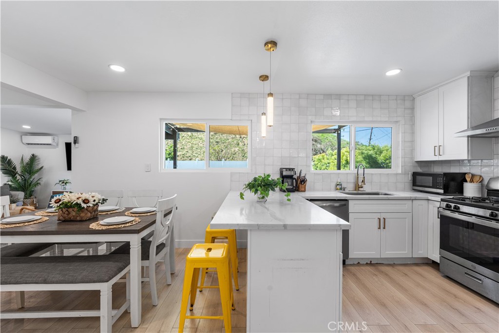 MLS #WS25152103 image #6