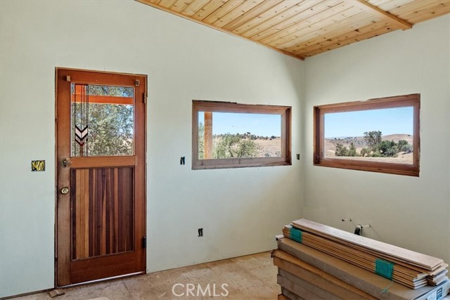 75463 Ranchita Avenue, San Miguel CA: https://media.crmls.org/medias/050e0970-6957-4c7b-9958-686c2c62d7ba.jpg