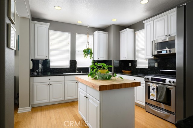 41 Ethereal Street, Ladera Ranch CA: https://media.crmls.org/medias/050e2f0c-9ee1-4597-816b-bf317c0034b5.jpg