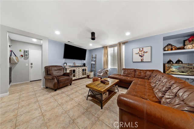 44785 Corte Sanchez, Temecula CA: https://media.crmls.org/medias/050e9c5f-0316-4152-b041-15adb2a60283.jpg