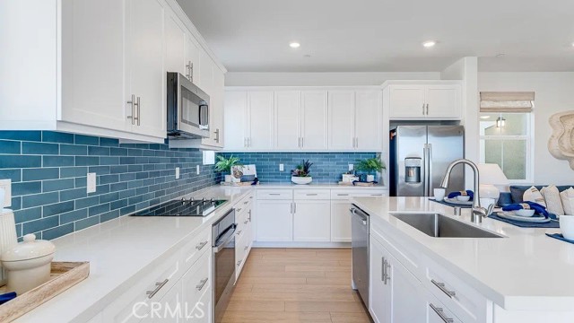 Detail Gallery Image 3 of 23 For 1702 Eagle Rd, Rialto,  CA 92376 - 3 Beds | 2/1 Baths