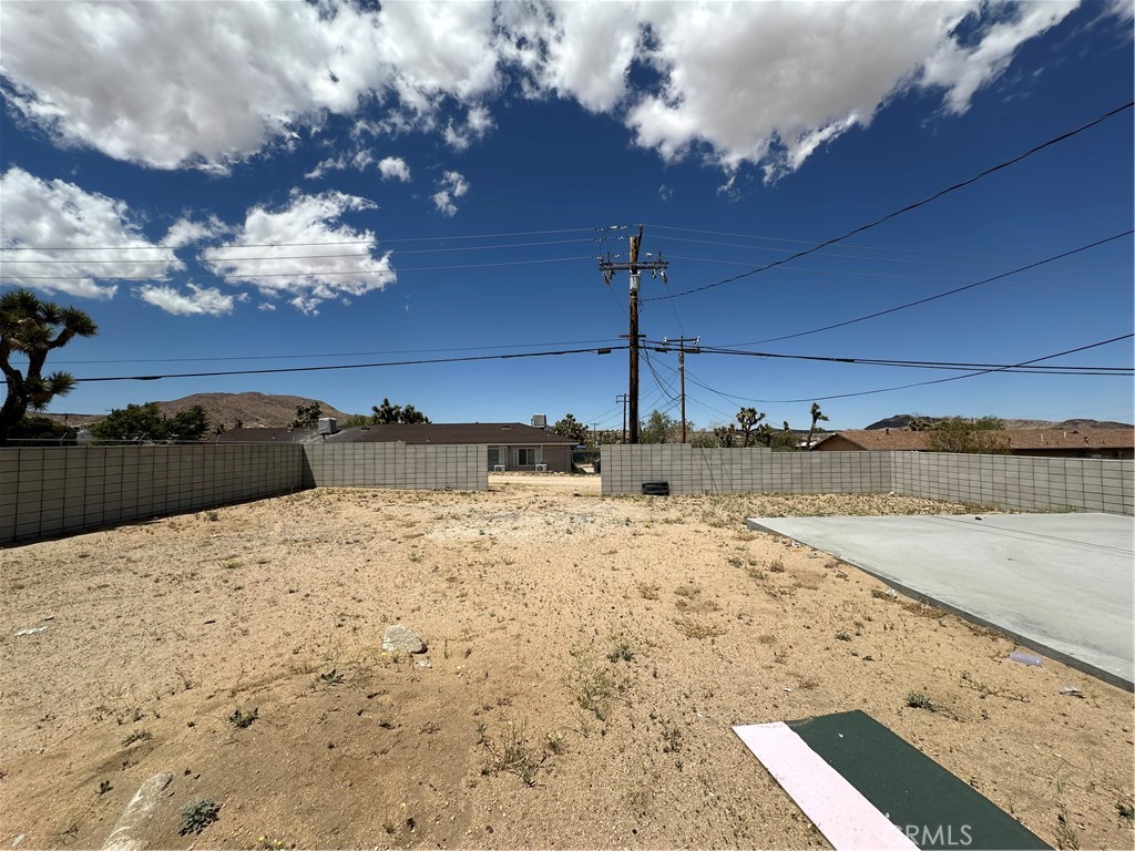 MLS #OC25191484 image #22