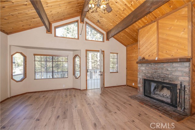 Detail Gallery Image 5 of 28 For 110 Pine View Dr, Big Bear City,  CA 92314 - 2 Beds | 1 Baths