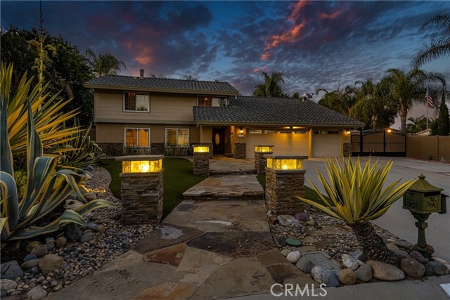 17927 Sun Hill Drive, Yorba Linda CA: https://media.crmls.org/medias/0512122d-3aa0-41c5-aca9-8f279560325a.jpg
